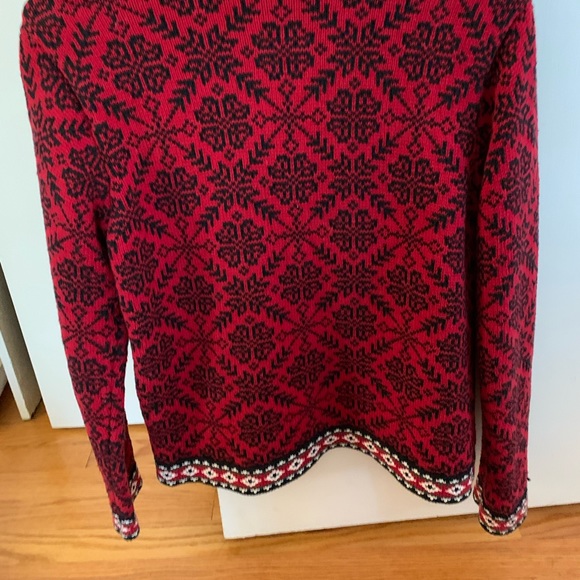 LL Bean Women’s Winter Zip-up Sweater - Picture 7 of 7